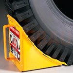 1. Un ensemble de 4 élévateurs à roues par 100 mm — vous permet d’augmenter encore la hauteur de transport si l’élévateur standard ne suffit pas pour travailler depuis l’entrepôt.
1. Un ensemble de 4 élévateurs à roues par 100 mm — vous permet d’augmenter encore la hauteur de transport si l’élévateur standard ne suffit pas pour travailler depuis l’entrepôt.