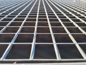 4. OPT-ZRS — grille galvanisée au lieu d’une grille ordinaire.
